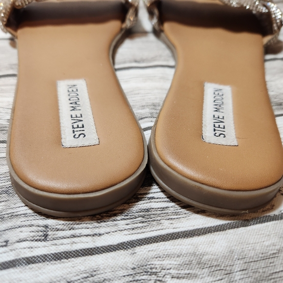 Womens Steve Madden Silver Sandals - Picture 4 of 6